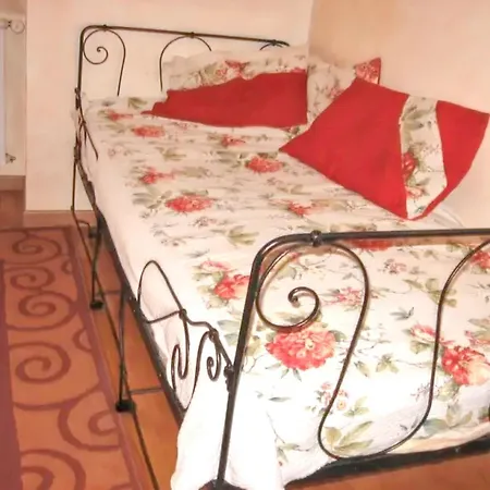 Vakantiehuis Maison Charmante A Avec Jardin Spacieux