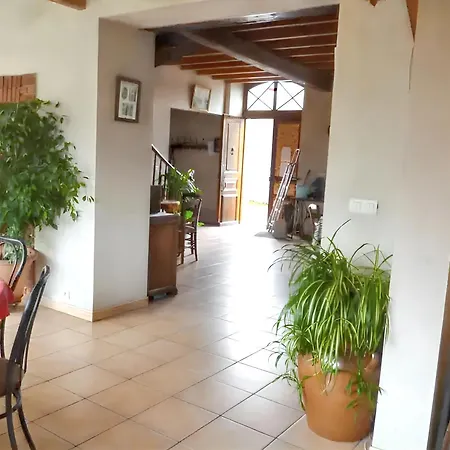 Maison Charmante A Avec Jardin Spacieux Vakantiehuis *
