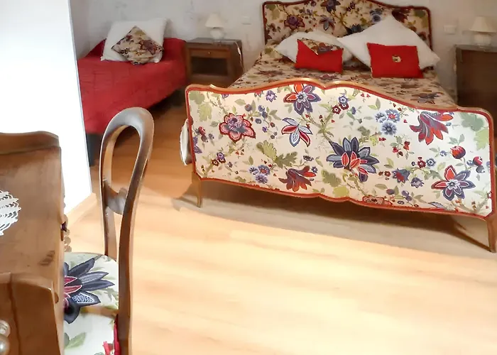 Maison De 5 Avec Jardin Clos Et Wifi A Dessus * Bernac-Dessus